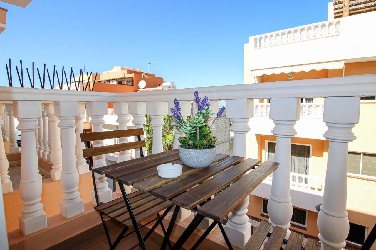 Beautiful Renovated Apartment With Air Conditioning Just Steps From The Sea In Playa San Juan Luaran gambar