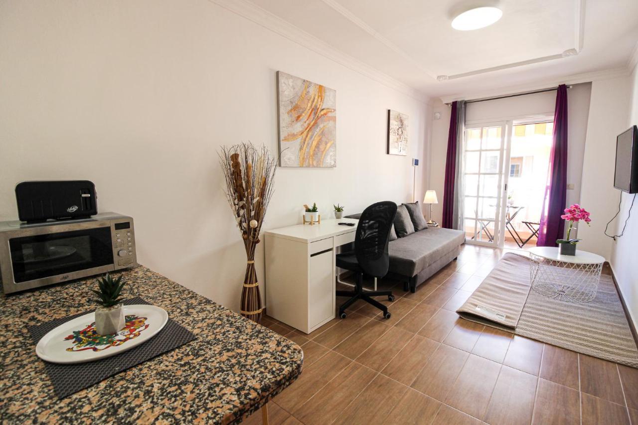 Beautiful Renovated Apartment With Air Conditioning Just Steps From The Sea In Playa San Juan Luaran gambar