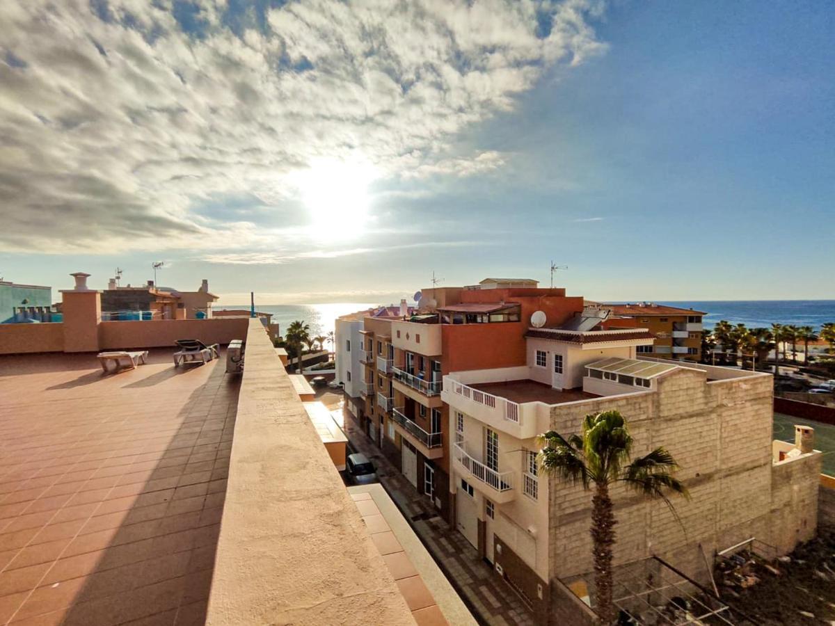 Beautiful Renovated Apartment With Air Conditioning Just Steps From The Sea In Playa San Juan Luaran gambar